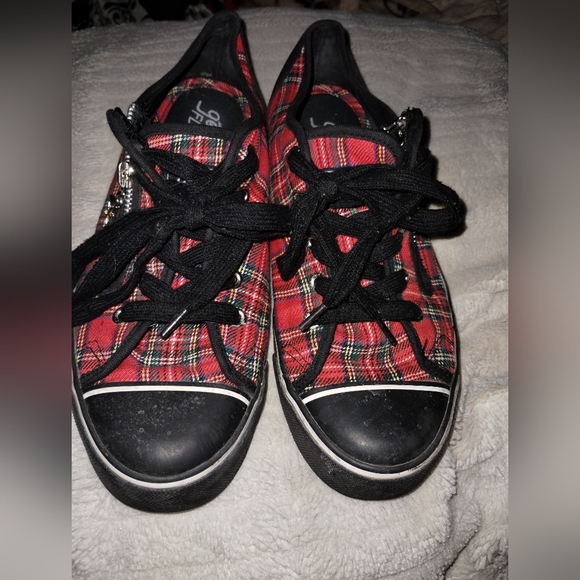 Red and black plaid punk shoes size 9 by Gotta 😚 Flurt - Picture 4 of 7